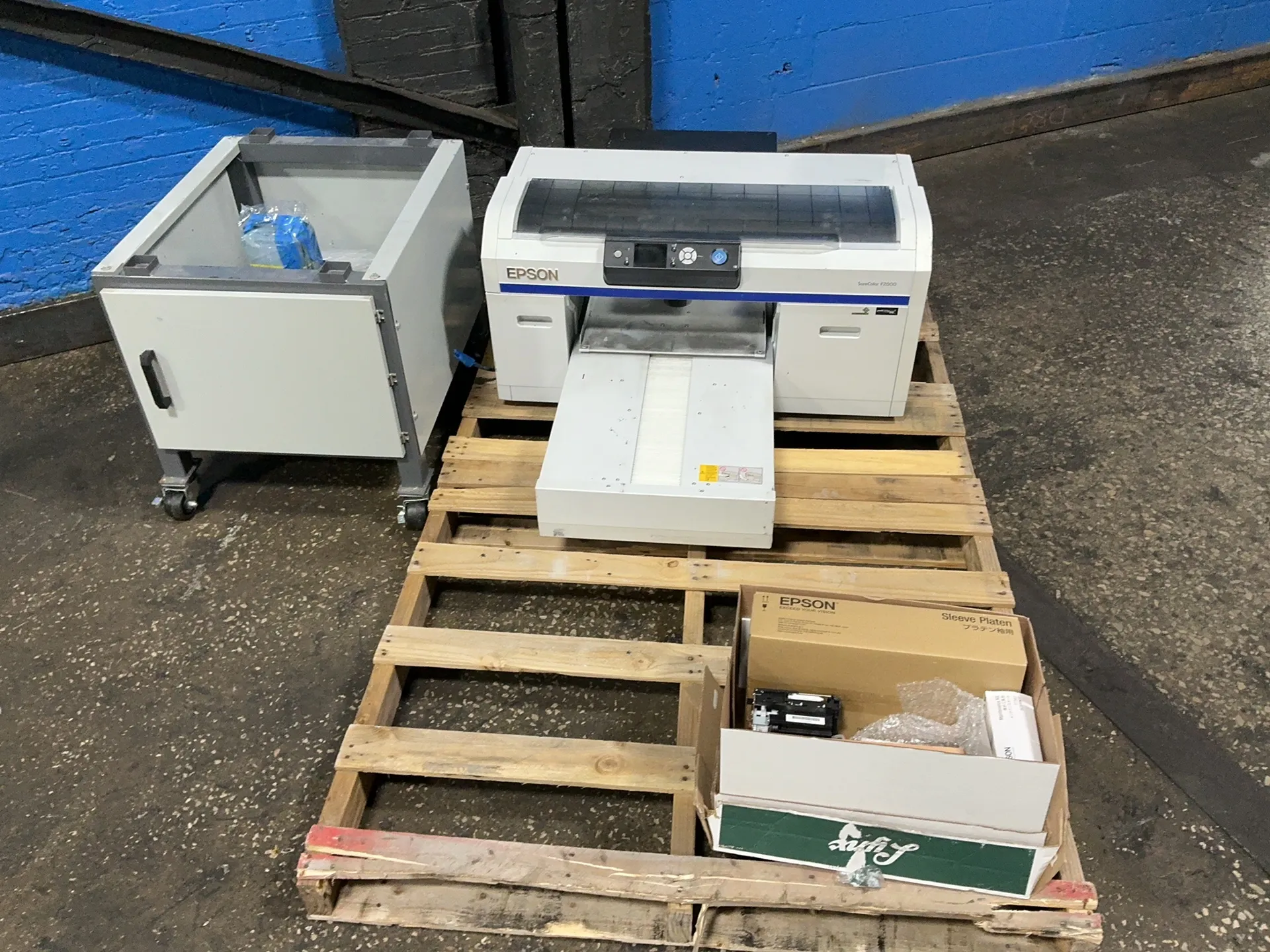 Epson #K241A / SureColor-F2000, printer, cabinet, extra printer supplies, 100-240 V., 2017