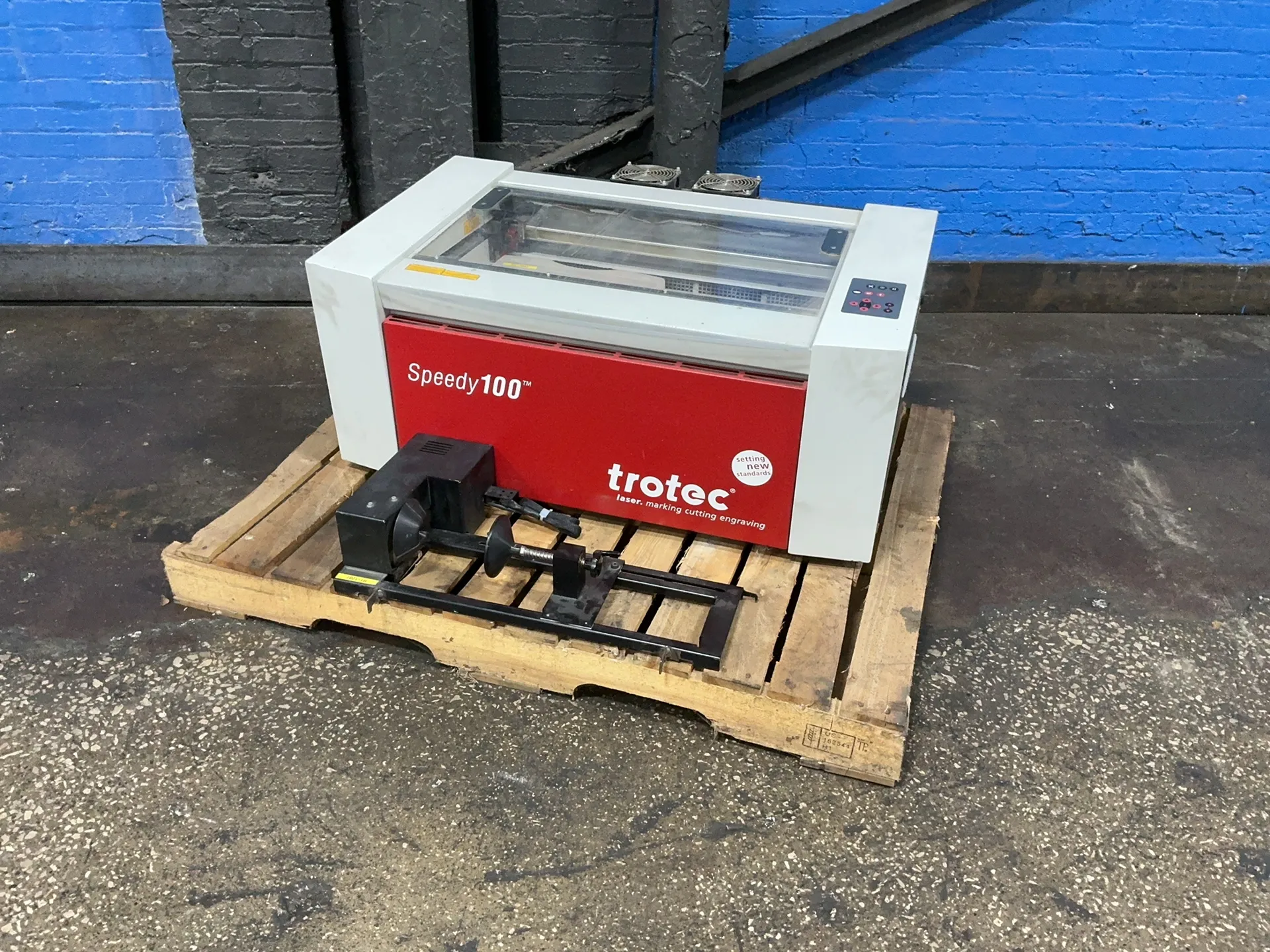 Trotec #SPEEDY100-C30, laser cutter, 13" x 27" x 7" capacity, 700 width, 10 A, 115 V., manuals, tooling, 2010