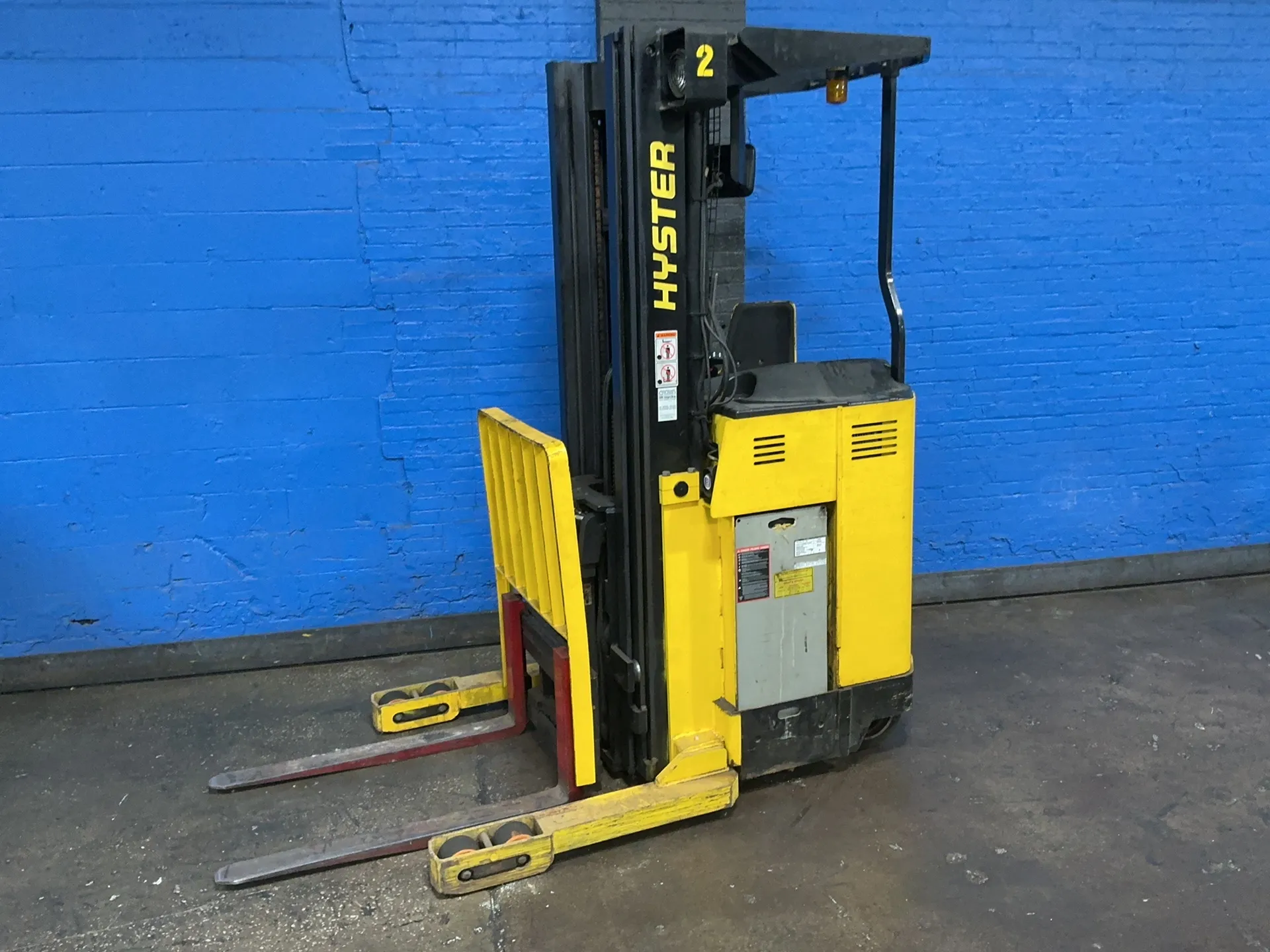 4,000 lb. Hyster #N40XMR3, order picker, 212" lift height, 95" mast height, 4" x 42" forks, reach option, 24