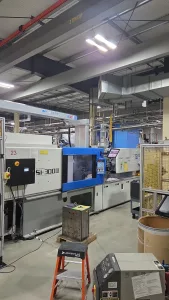 300 Ton, 17.6 oz., Toyo #Si-300-III, Electric Injection Molding Machine, 27.56" max. mold height, 22.5" clamp