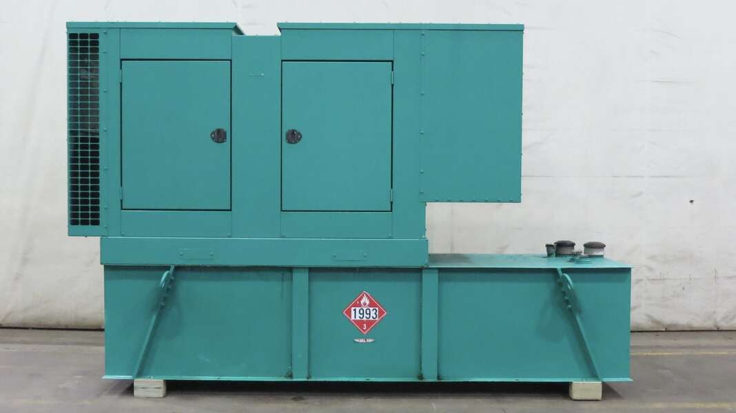 150 KW Cummins #DSGAC, diesel generator set, 120/208 Volts, 3-phase, 795 hours, 250 HP @ 1800 RPM, QSB7-G3