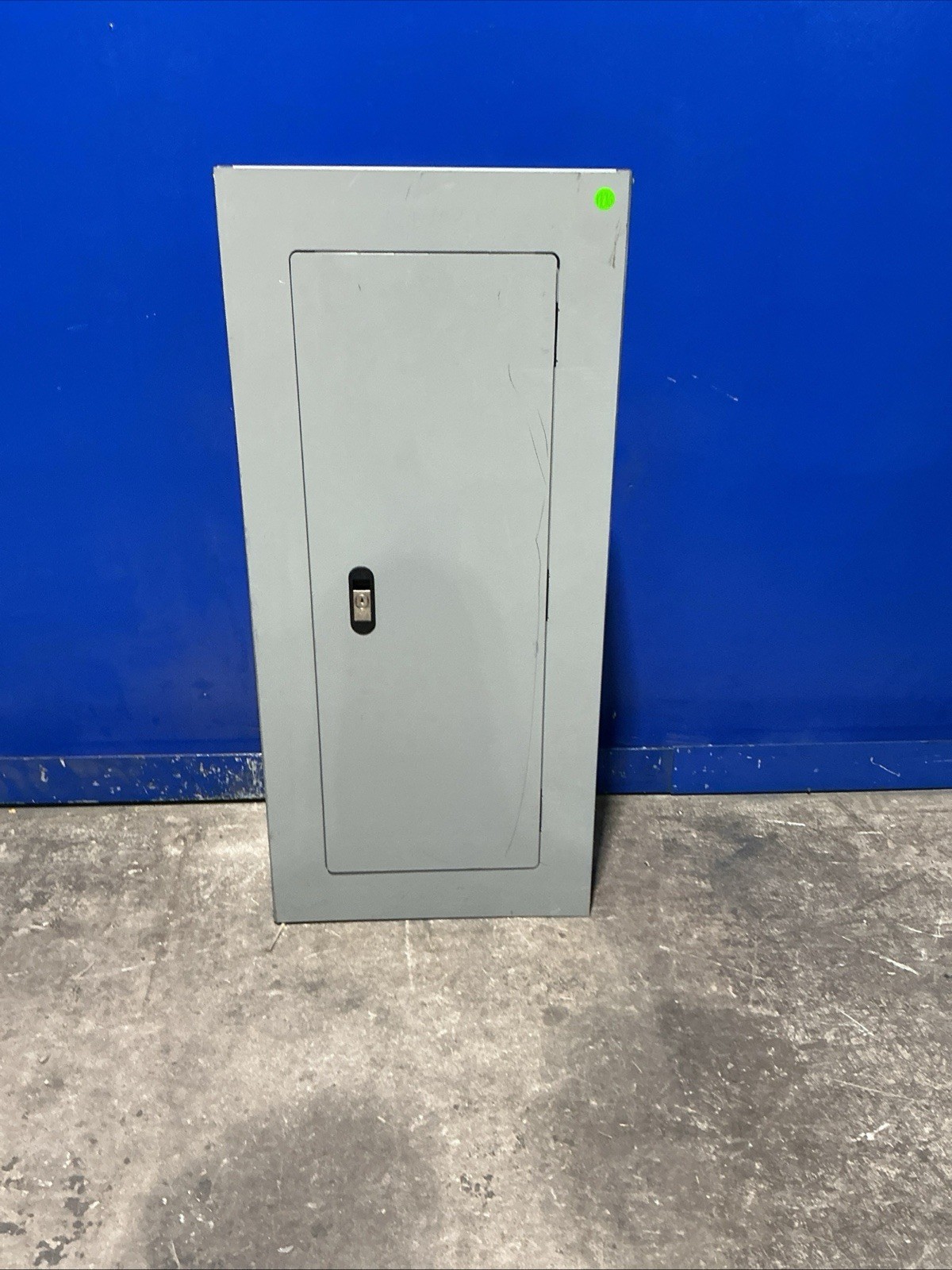 225 Amp. Siemens P1C42QJ225CTS, Main Breaker Panelboard, 225 Amp main breaker, 208Y/120 Volts, 3 Phase, 4 Wire