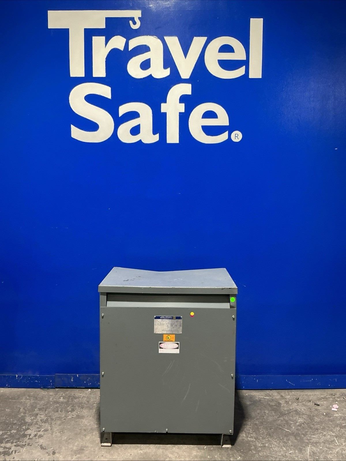 112.5 KVA 480 Delta Primary, 208Y/120 Secondary, Square D #112T3H, Dry Type Transformer, 3 Phase, 60 Hz
