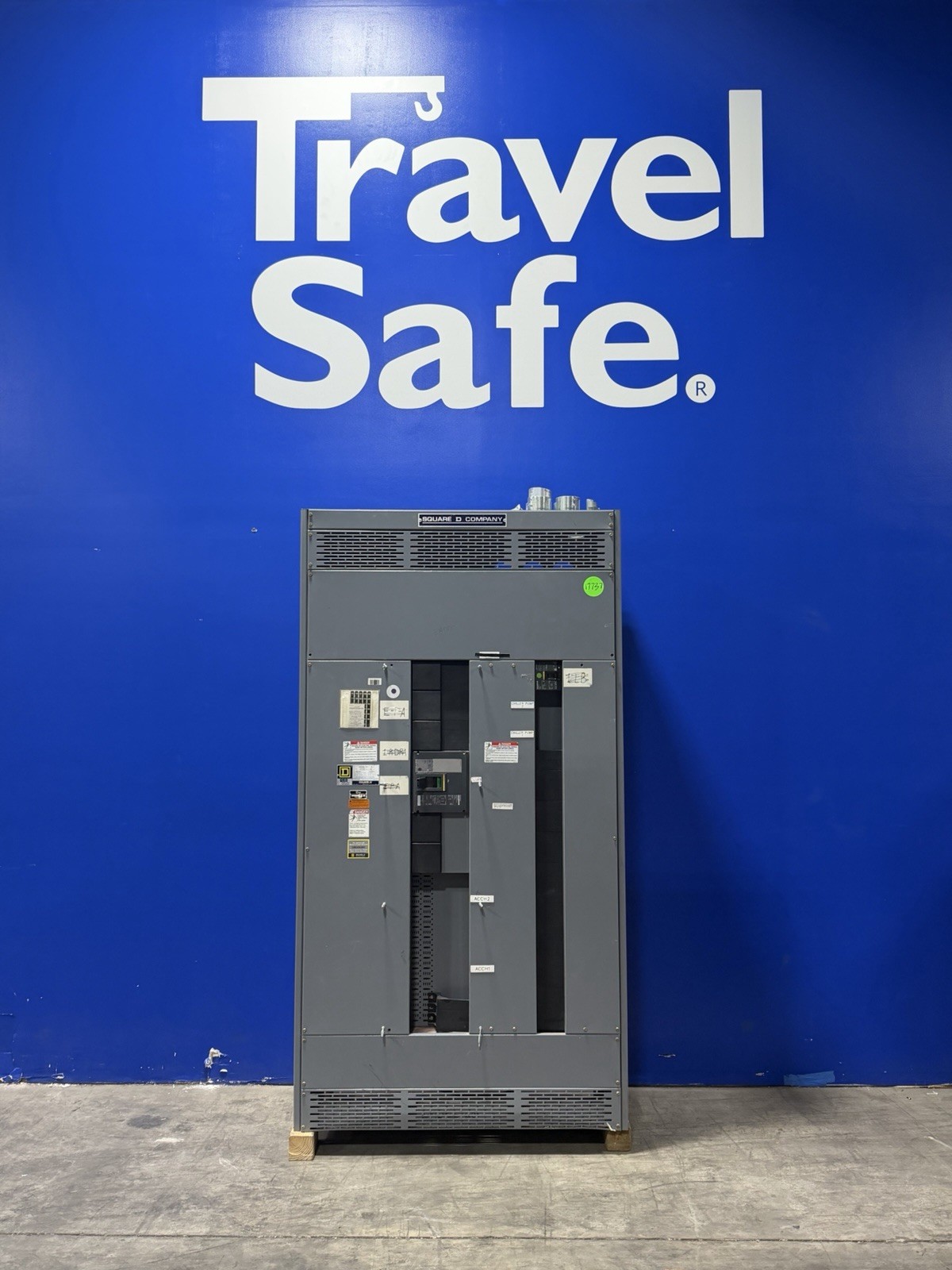 1600 Amps, Square D, QED-S Switchgear, 480Y/277 Volts, 3 Phase, 4 Wire