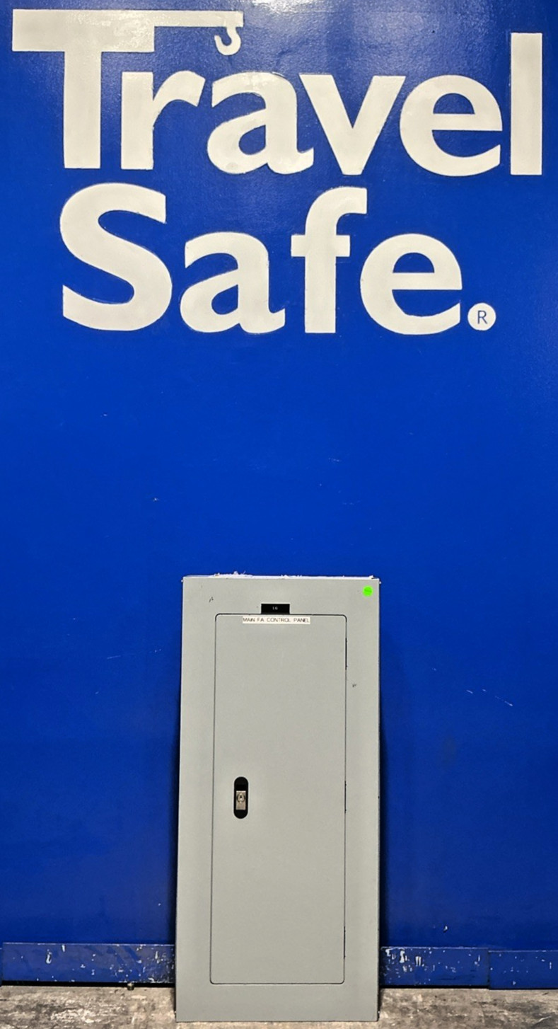 250 Amp. Siemens P1C42ML250CBS, Main Breaker Panelboard, 208Y/120 Volts, 3 Phase, 4 Wire