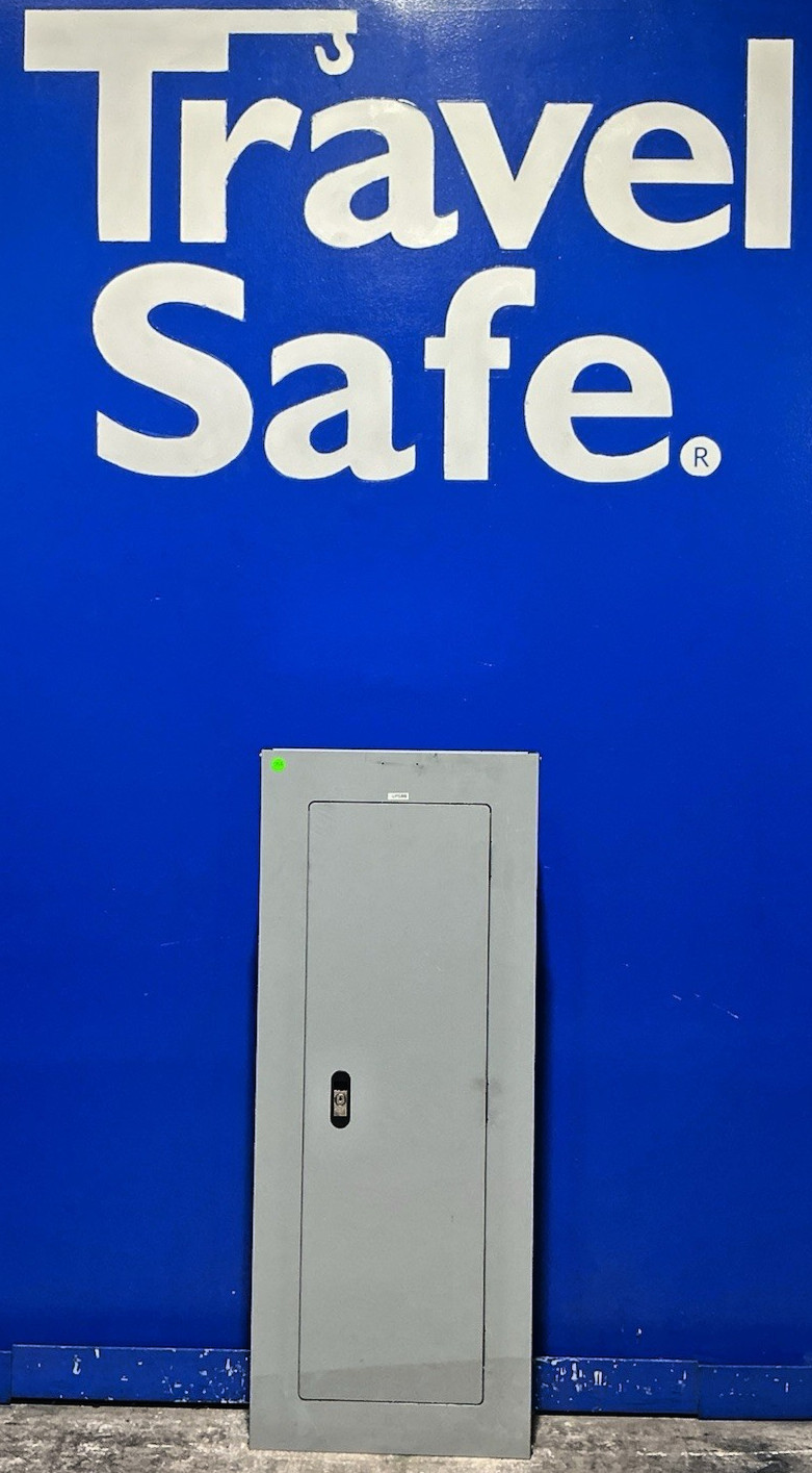 250 Amp. Siemens P1X54MC250AT, Main Breaker Panelboard, 225 Amp main breaker, 208Y/120 Volts, 3 Phase, 4 Wire
