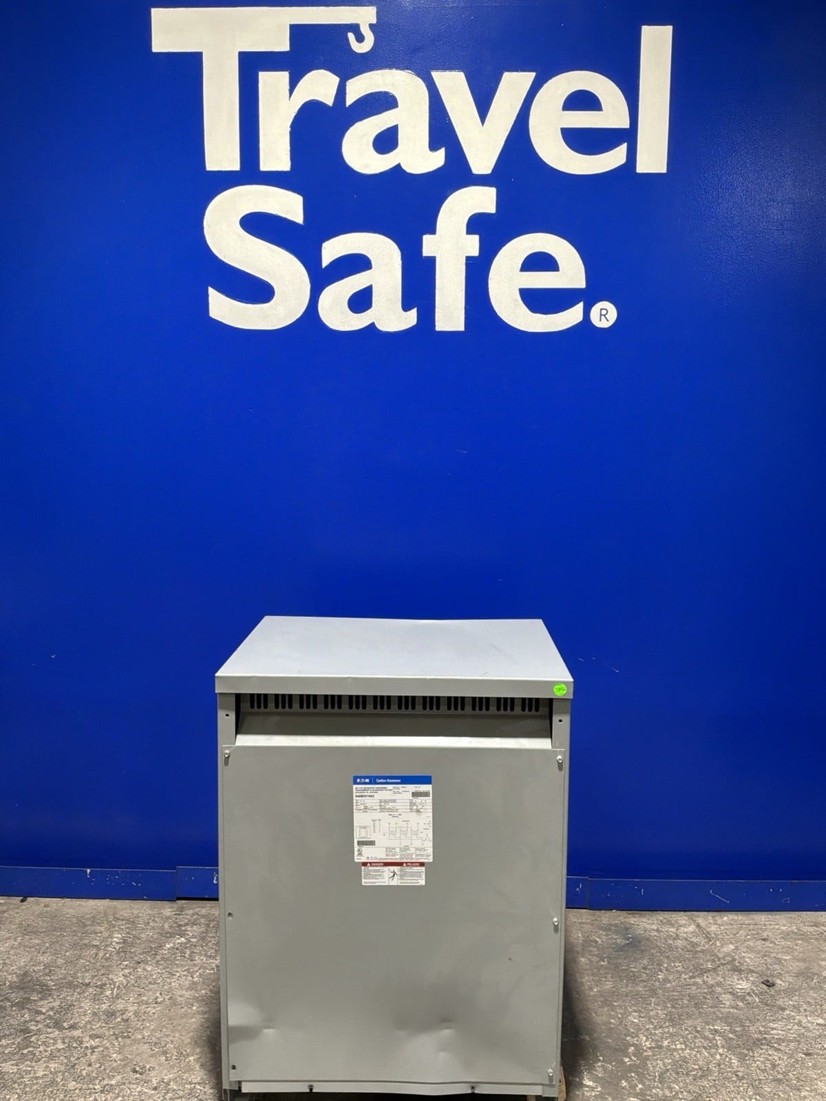 45 KVA 480 Primary, 208Y/120 Secondary, Cutler-Hammer #N48M28T45EE, Transformer, 60 Hz