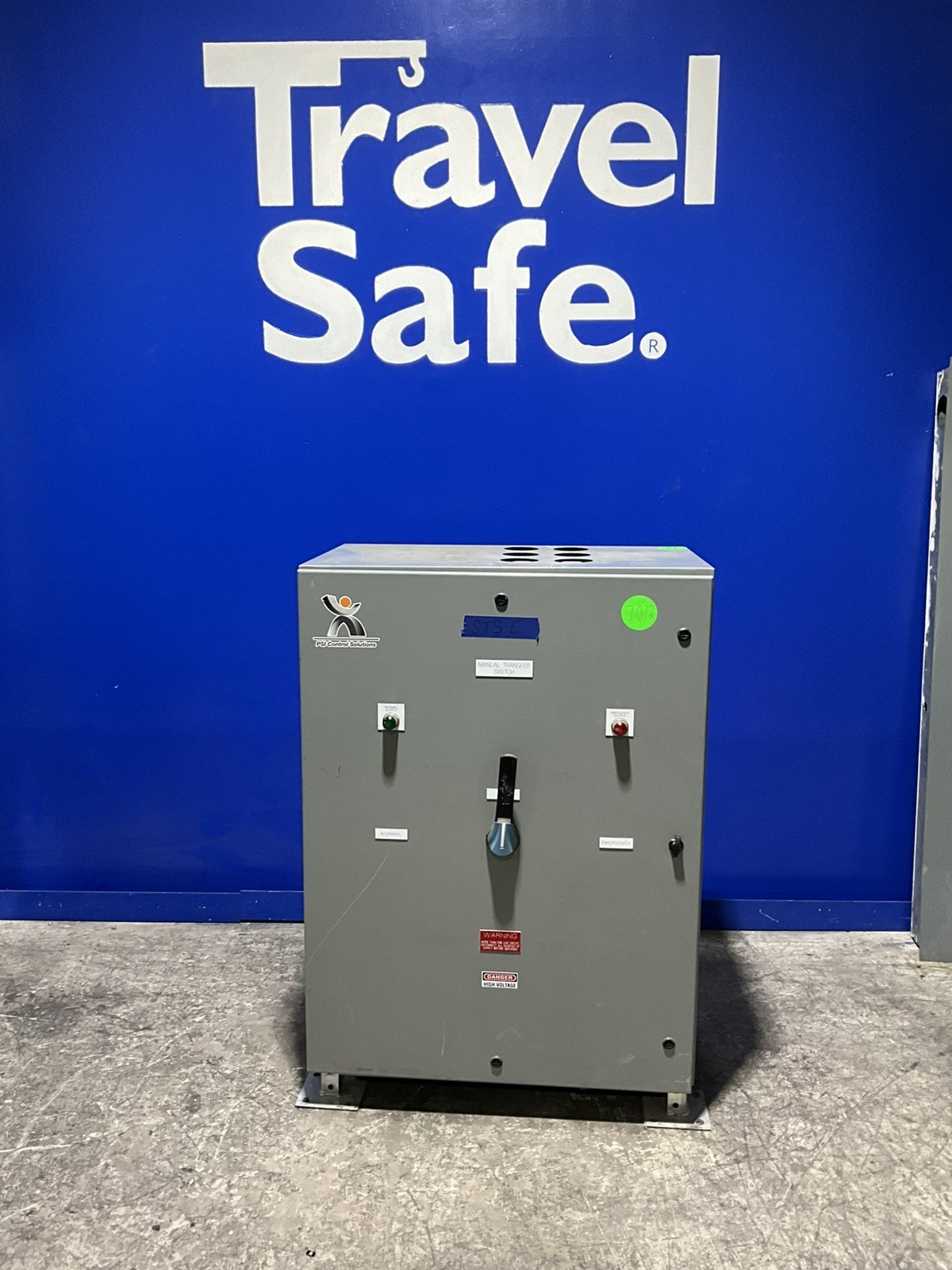 600 Amp. #STS600N1NF3, Manual Transfer Switch, 480 Volts, 3 Phase, 60 Hz