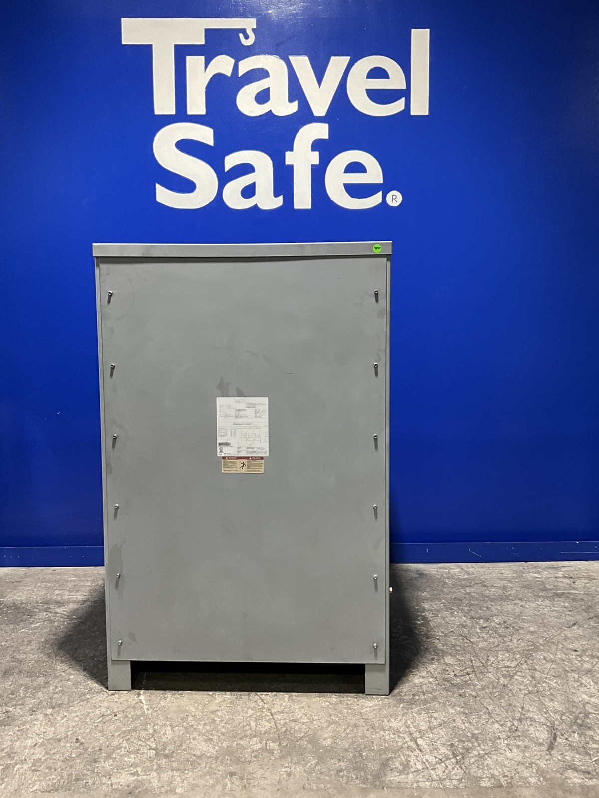 150 KVA 480 Primary, 208Y/120 Secondary, Eaton #V48M28T49NV, Dry Type Transformer, 3 Phase, 60 Hz