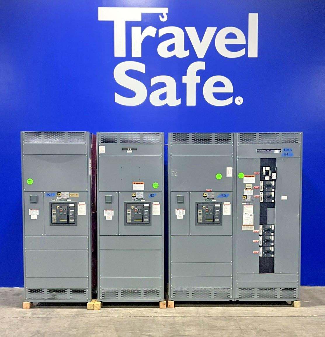 2000 Amps, Square D, Switchgear, 4 Section, 480 Volts, 3 Phase, 4 Wire