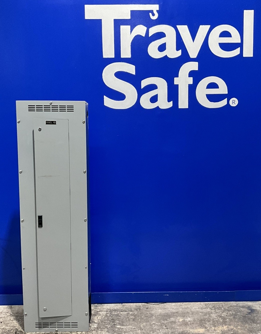 600 Amp. Cutler-Hammer HCL62787, MLO Panelboard, 480 Volts, 3 Phase, 4 Wire