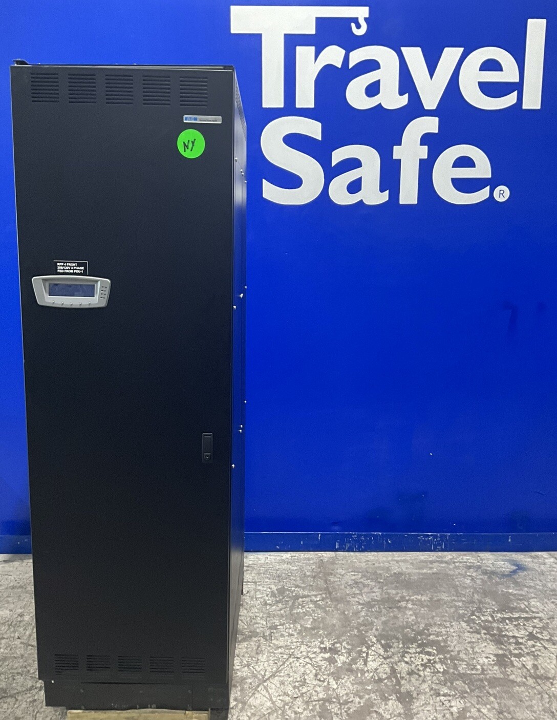 Eaton #EF463SXX02, PDU, 208Y/120 Volts