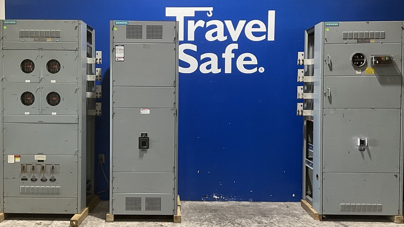 1000 Amps, Siemens 60-82651-4, Meter Main Switchgear, 208 Volts, 3 Phase, 4 Wire, lineup