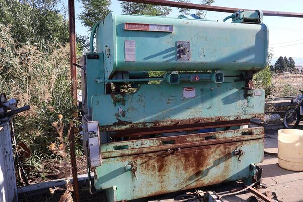 55 Ton, Niagara #IB36-6-8, mechanical press brake, 8' overall, 78" between housing, 2-1/2" stroke, 8-1/4"