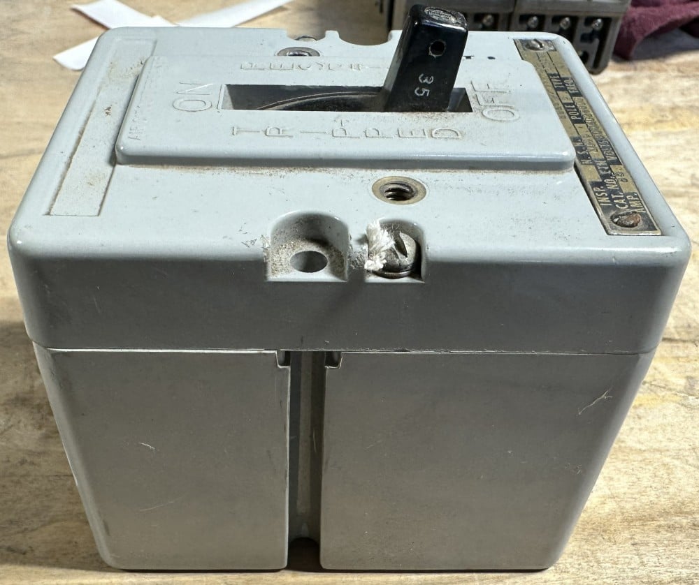 35 Amps, ITE #AQB-A50, Navy air circuit breaker, 3-pole, 500 VAC / 250 VDC, NSN 5925-00-797-9695