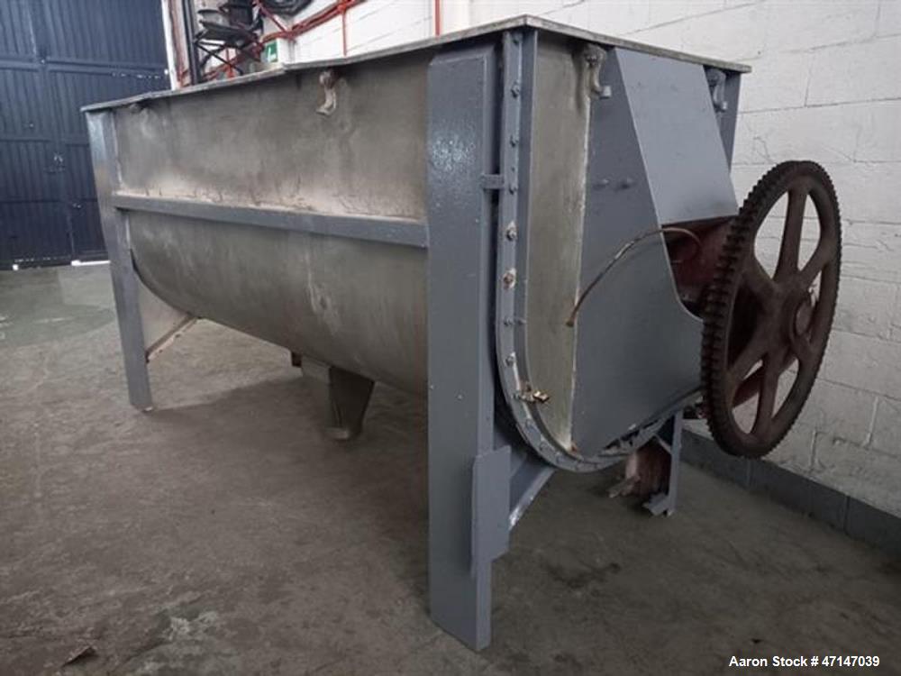 80 cu.ft. Double Ribbon Blender, Stainless Steel, 119" L x 42" width x 48" deep interior, covers, tilt