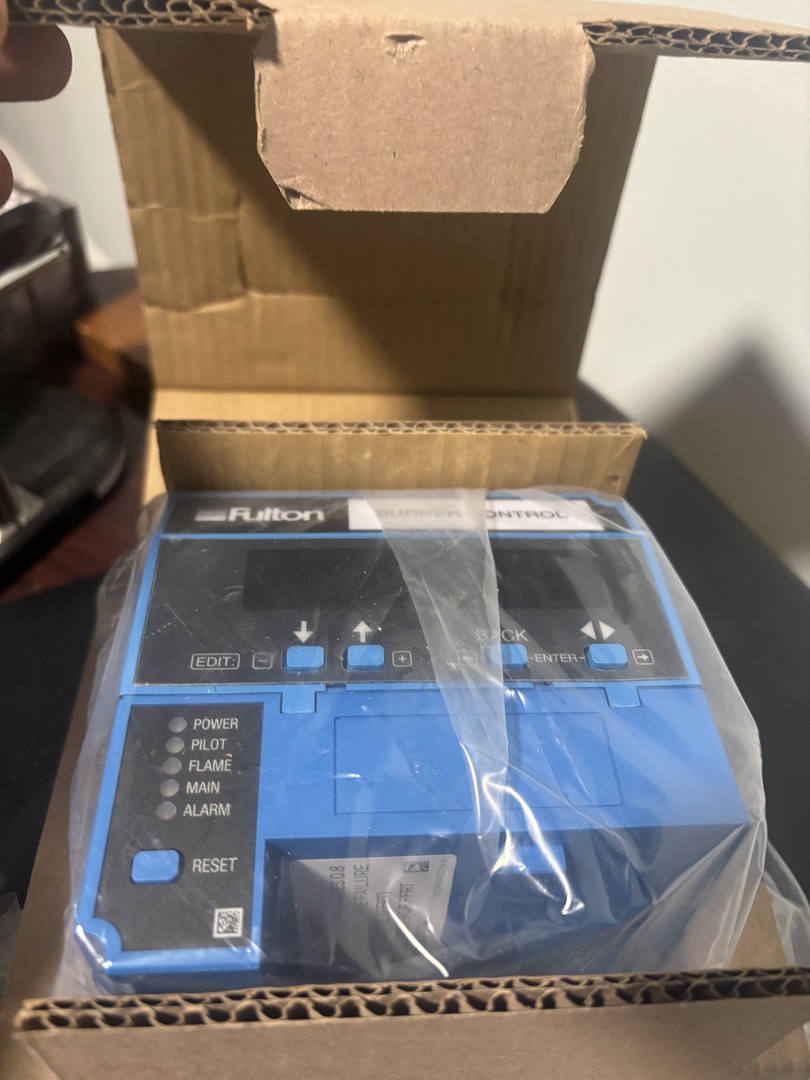 Honeywell #RM7800M1037, 7800 Series Burner Control Relay Module, 2000 VA max. connected load, flame