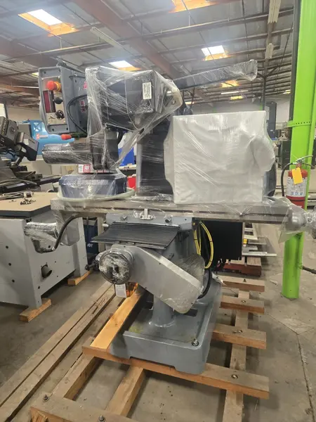 Acer #E-Mill-3VSII, 3-axis CNC milling machine, 9" x49" tbl., 3 HP, 34" X, 12" Y, 16" Z, 4500 RPM, R8, 230