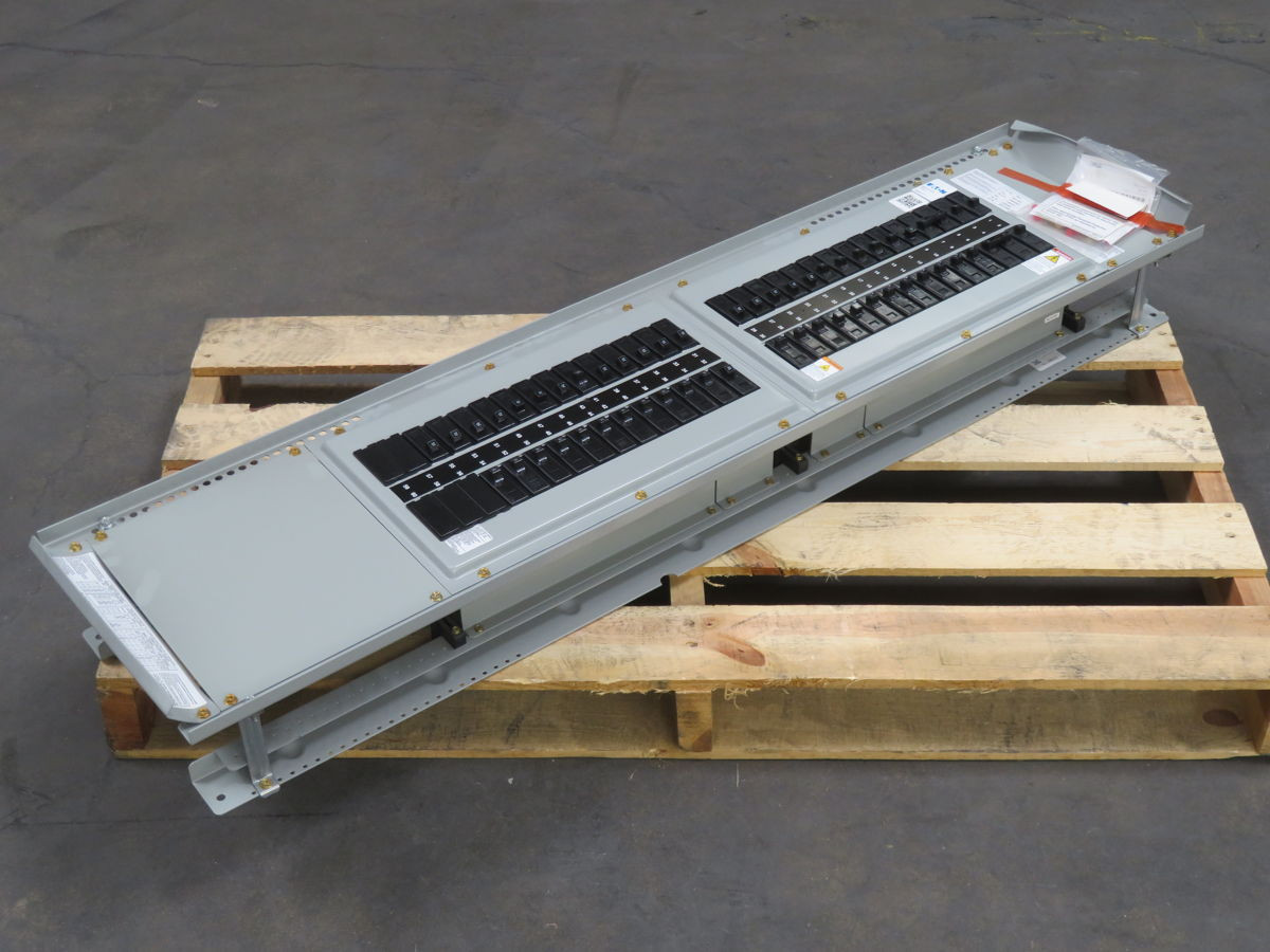 100 Amp, Eaton PRL1A, Panelboard, 3-Phase, 100 A Main Bus, 120/208 VAC, 30 Branch Ccts (2 available)