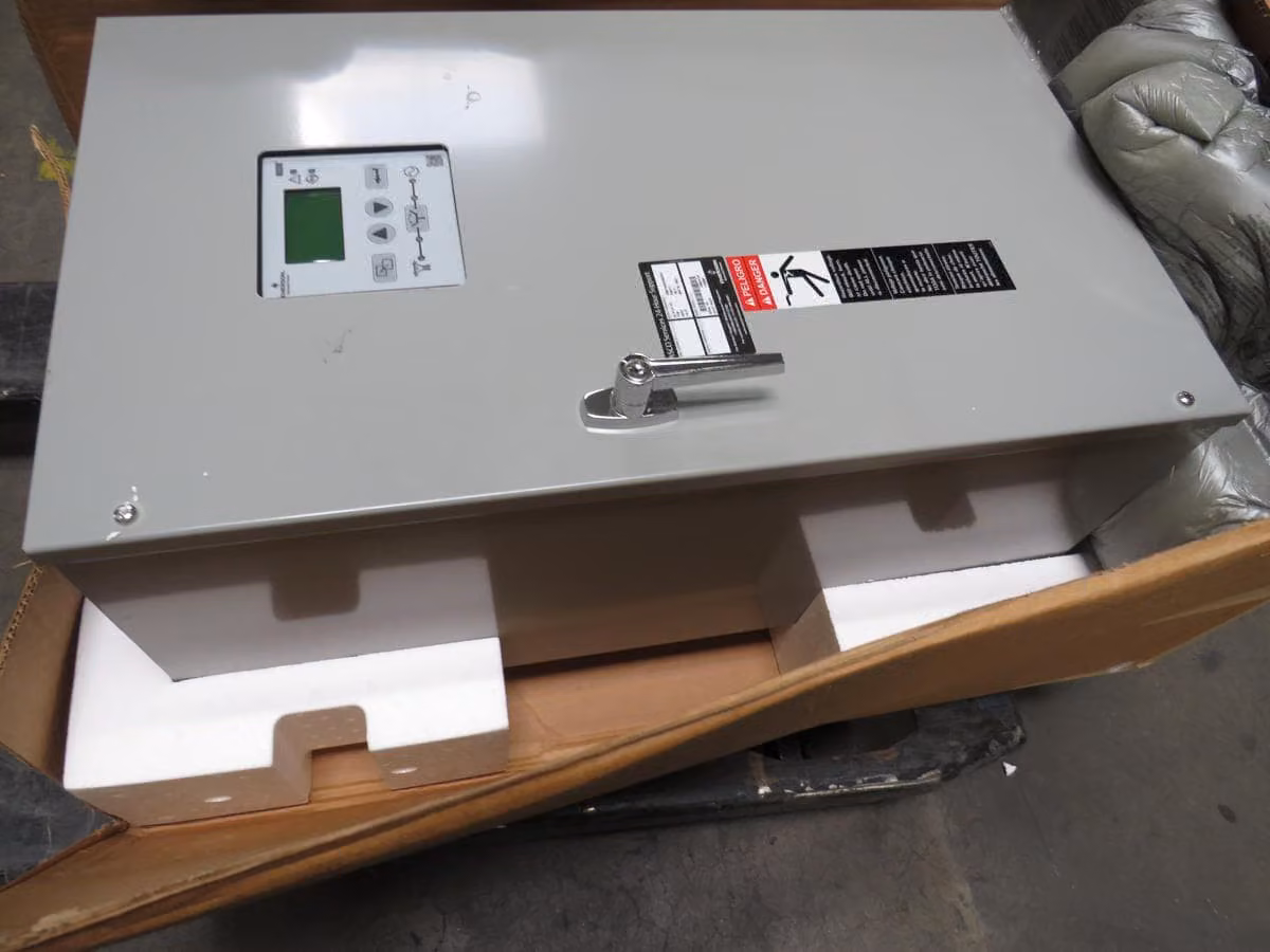 150 Amp, Asco #D03ATSB20150CG0C, Transfer Switch, 1-Phase, 3-Pole, 208-240 Volts AC, 60 Hz.