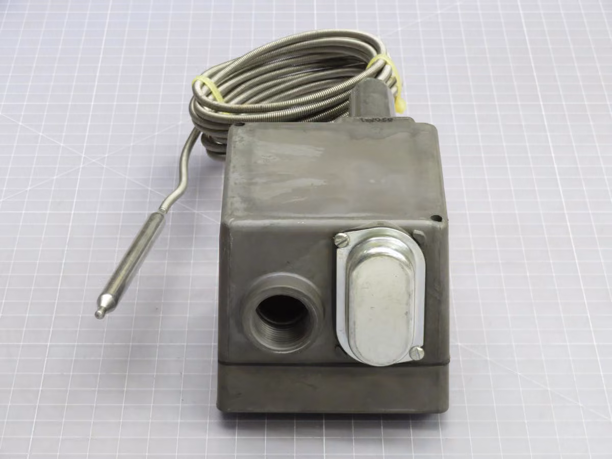 Transamerica Delaval #T2H-H251S-12-A, Temperature Switch