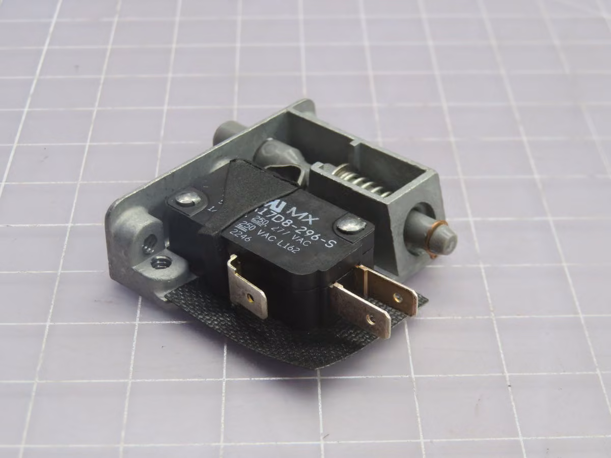 Honeywell #23AC82, Basic Switch-Door Switch, LOT of 50