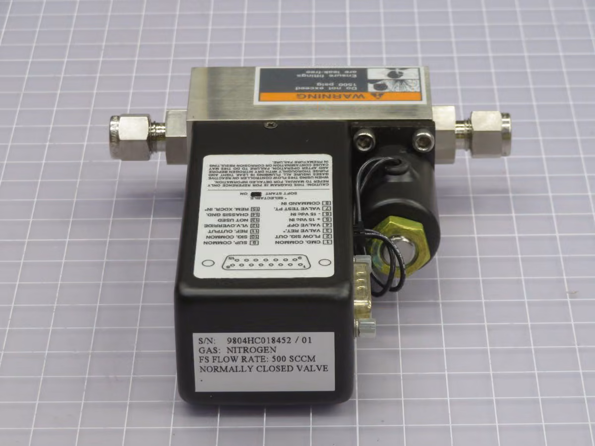 Brook s Instrument #5850EC4BF3RB2A, Nitrogen Mass Flow Controller