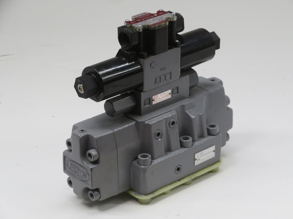 Toyo-Oki #HDD3C-3W-BCA-2-06B-LYD2, Directional Control Valve