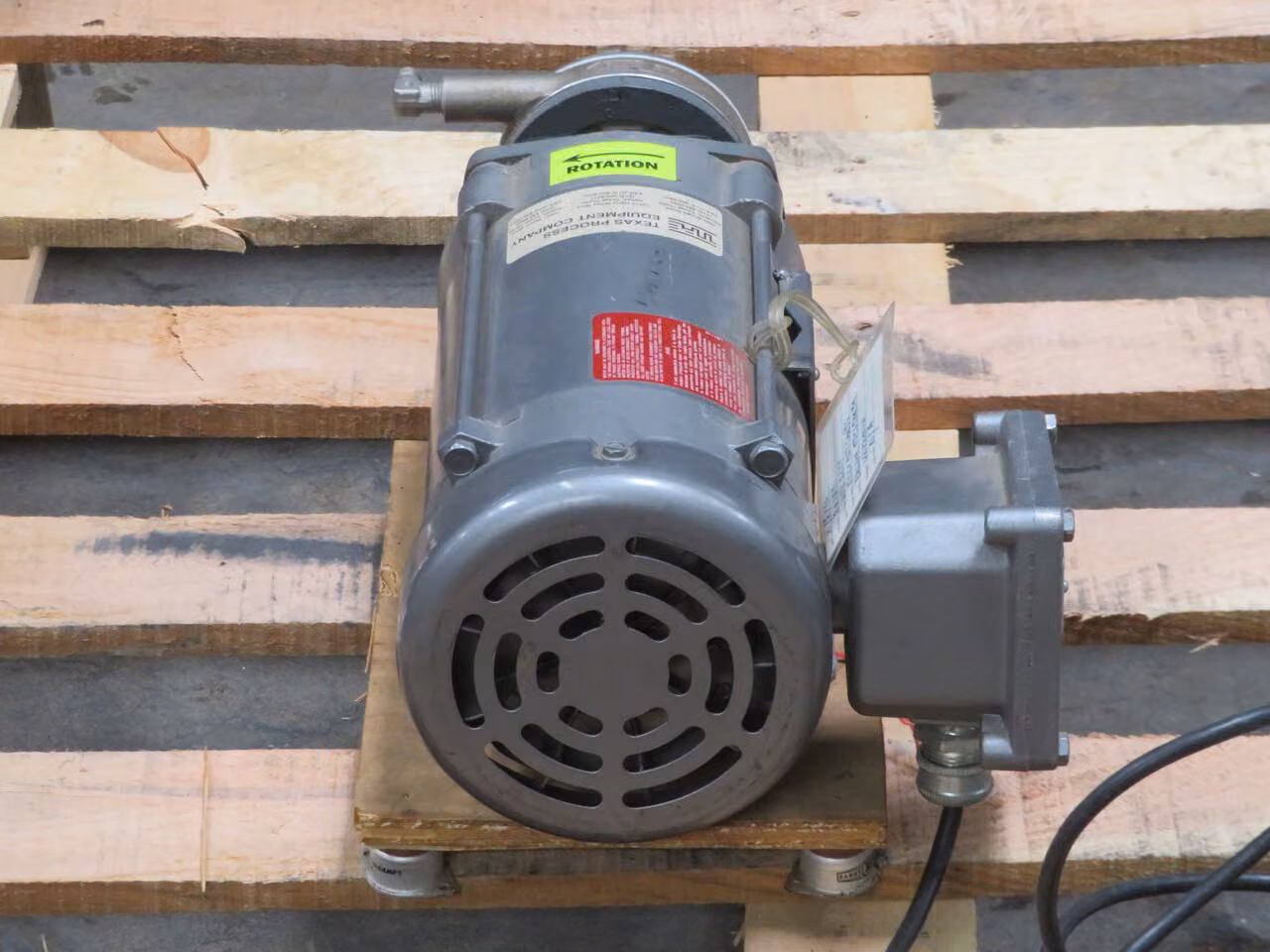 Eastern #ECD1, Centrichem stainless steel pump w/ Baldor #CL5003A motor