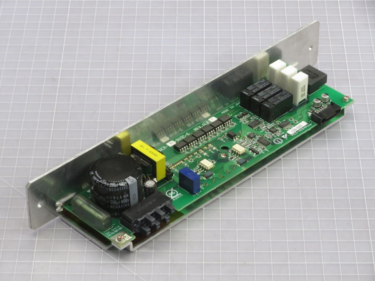 Yaskawa #CACR-01-SU3C-E, Servo Pack Servo Drive