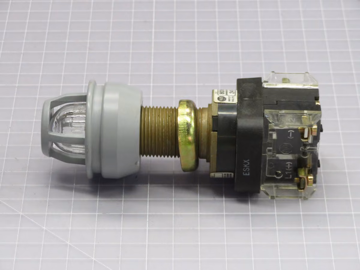 Allen-Bradley #800H-FPXQH24RA1, Pushbutton