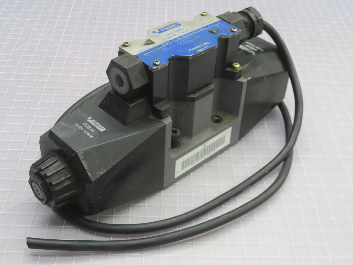 Tokimec #DG4VC-5-3C-M-PS2-H-7-40, Hydraulic Valve