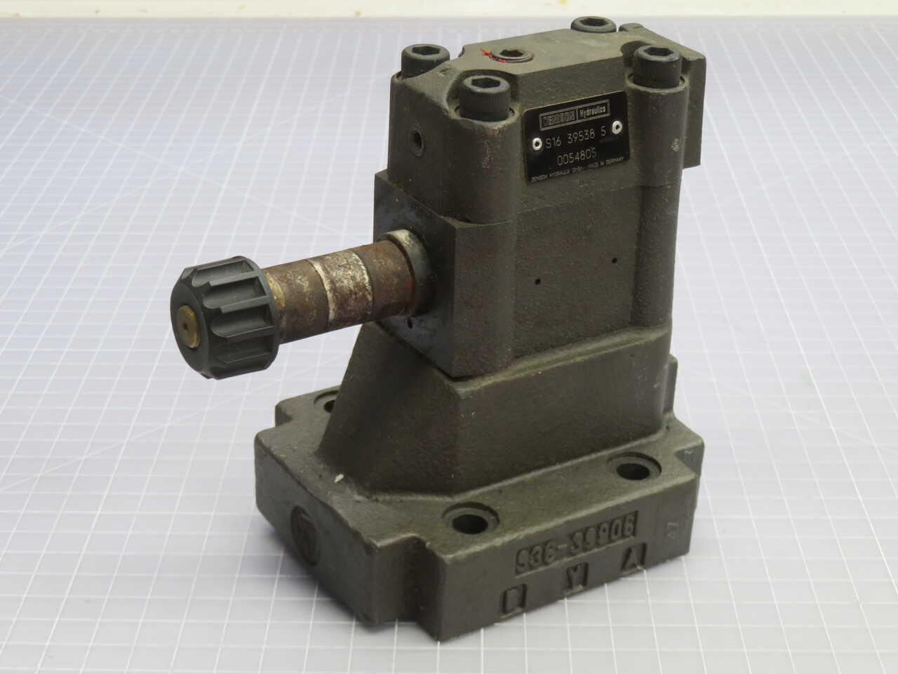 Denison Hydraulics #D4S06, Hydraulic Directional Control Valve B5, 11G0L 0054805
