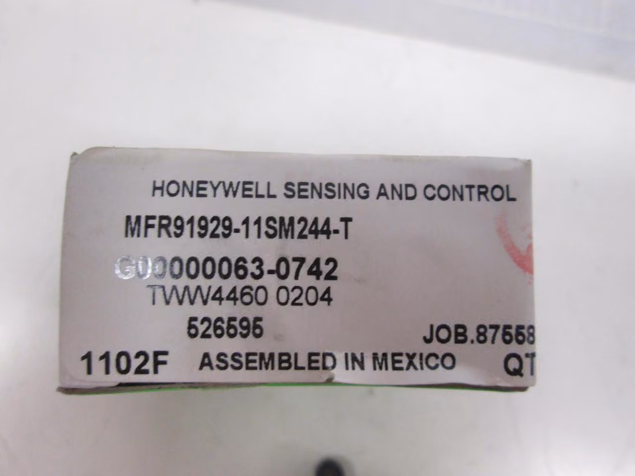 Honeywell #11SM244-T, Snap Action Switch, G00000063-0742, LOT of 67