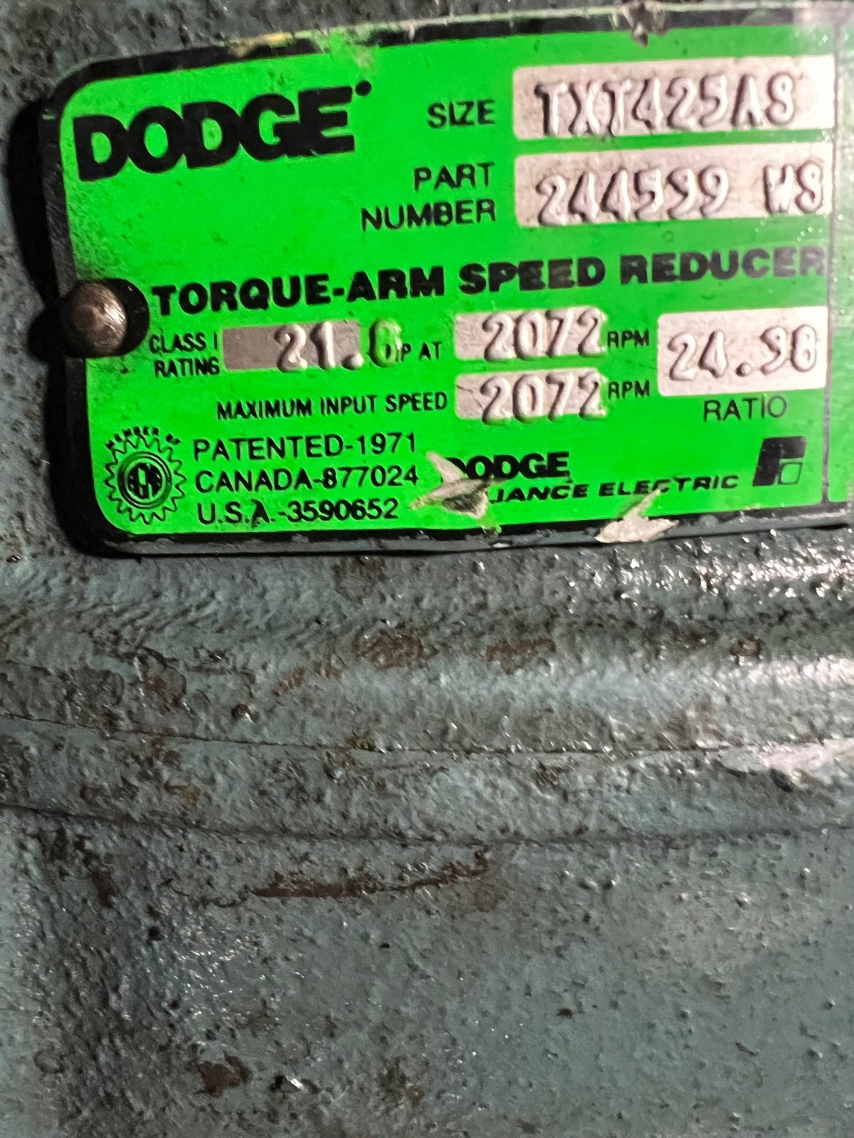 Dodge #TXT425AS, Torque-Arm shaft mount speed reducer, Class I, 21.6 HP, 2072 RPM, 24.96:1 ratio