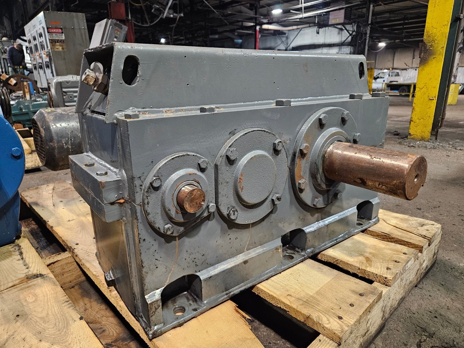Browning #57BD31, Power-Match parallel shaft gear reducer, 30.37 :1 ratio, 20 RPM output, 57,000 in-lb peak