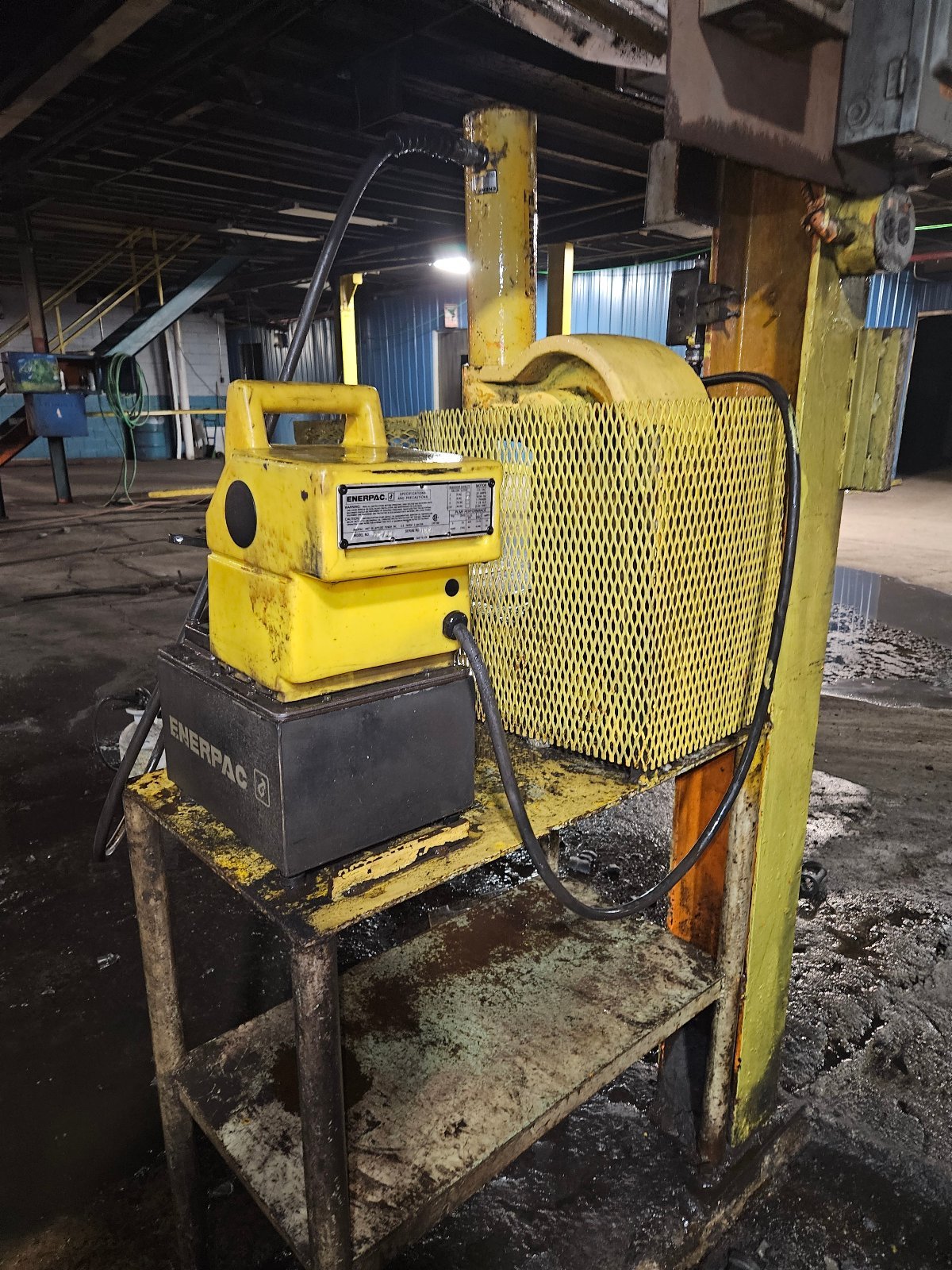 30 Ton, hydraulic C-frame shop press, Enerpac #PUM3209B electric pump, 10,000 PSI, 1-1/8 HP, 115 V., 1 Ph., 2