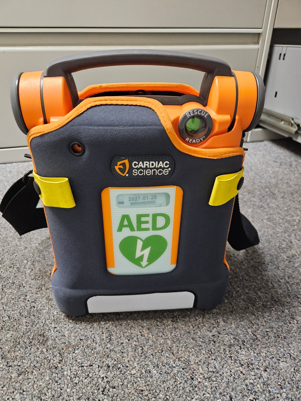 Cardiac Science #Powerheart-G5, automated external defibrillator (AED), REF G5A-80P1, with carrying case and