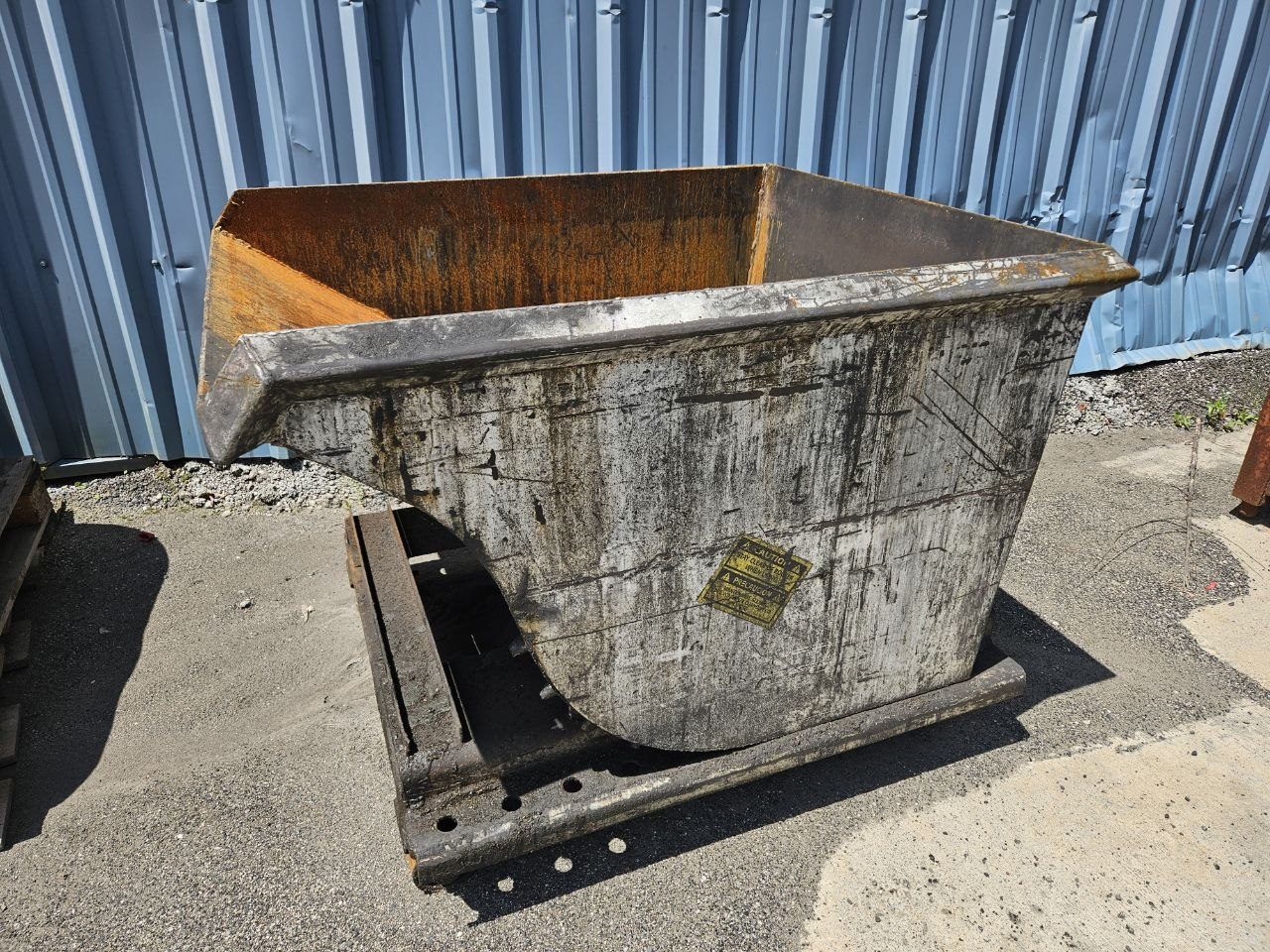 Galbreath #H50, Self-Dumping Hopper, 1/2 cu. yd., 4000 lb. capacity, fork pockets, wheeled base
