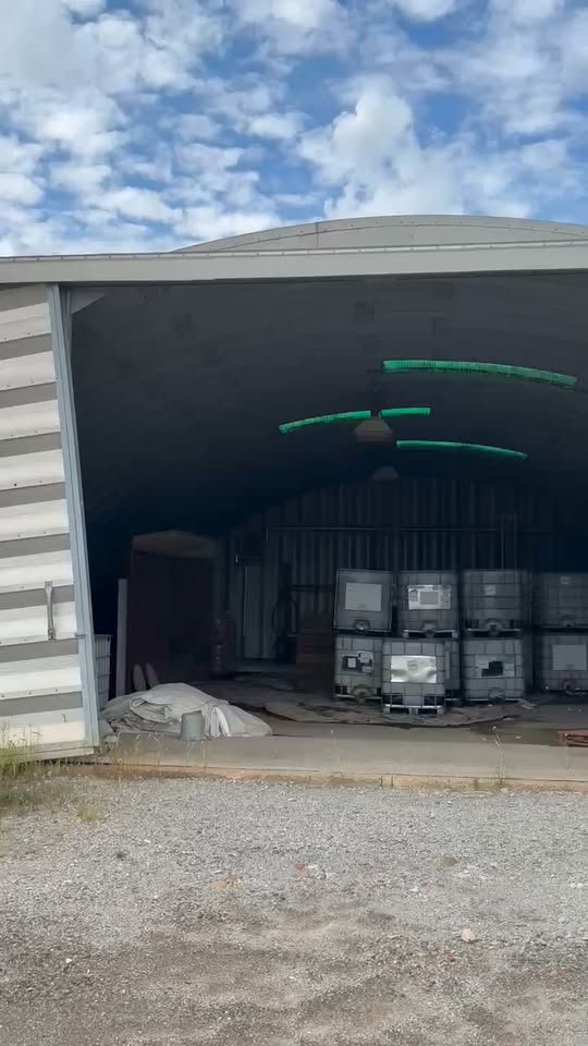 52' x 40' -6" x 15' 6" Quonset Building