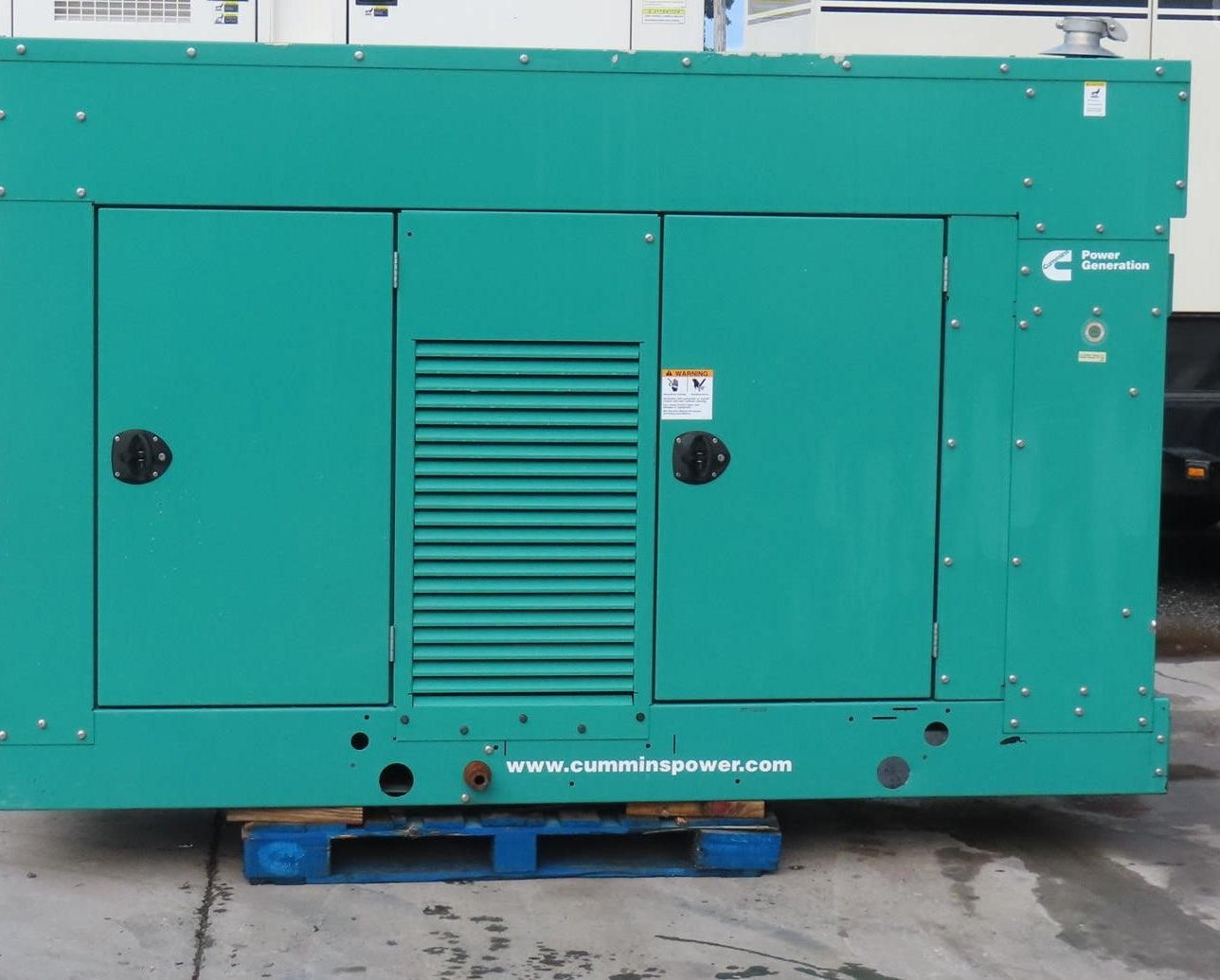 85 KW Cummins #GGHG-1509044, NG/LP generator set, 106 KVA, 120/208 Volts, 3 phase, Ford WSG1068 engine