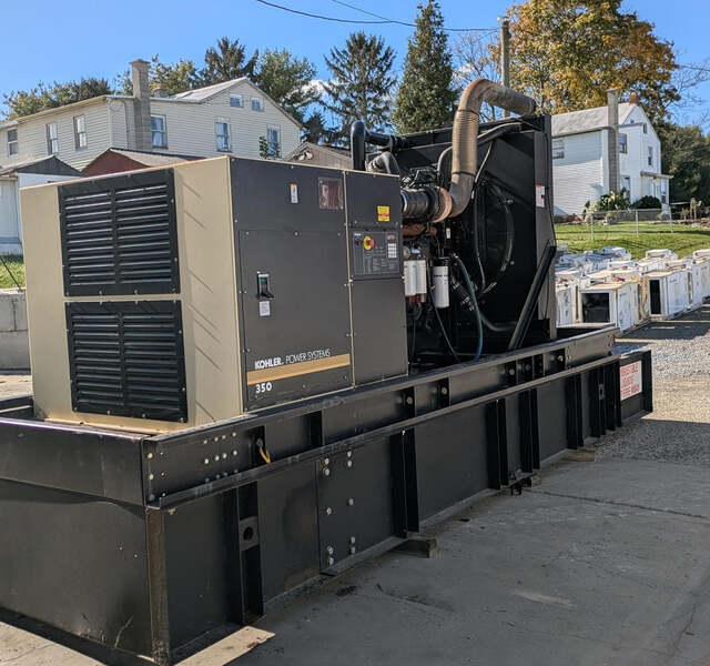350 KW Kohler #350ROZJ, diesel generator set, 438 KVA, 277/480 Volts, 3 phase, John Deere 6135HF485 engine