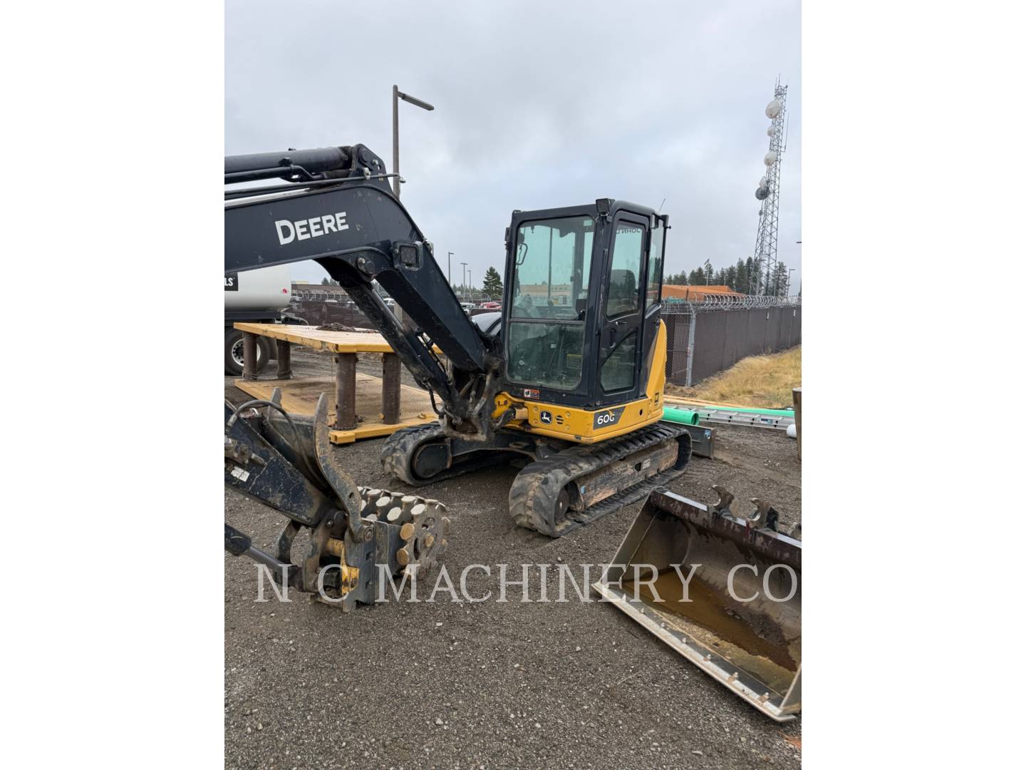 John Deere 60G, 3382 hours, S/N: 1FF060GXPNJ295240, 2022