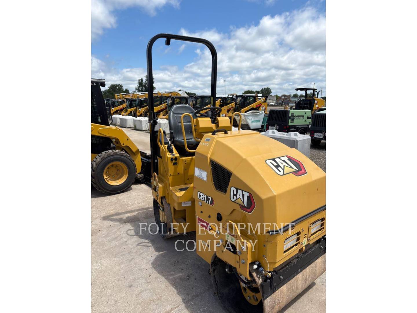 Caterpillar CB1.7-03, Compactor, 389 hours, S/N: 64301066, 2024