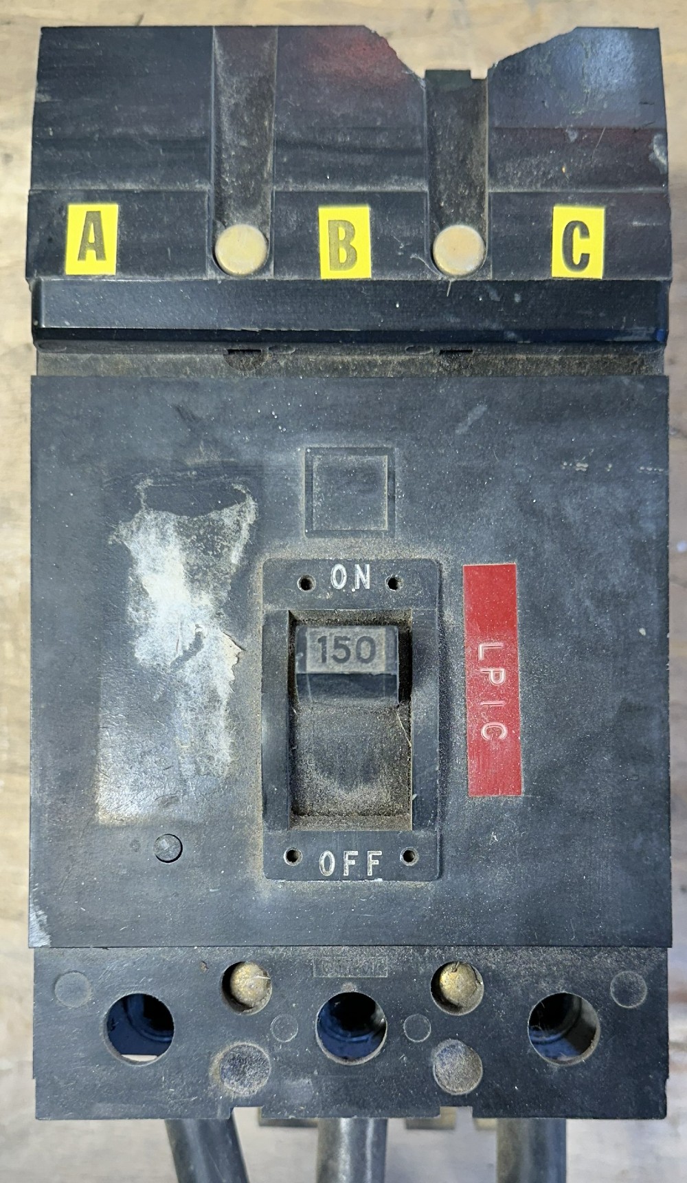 150 Amps, Type KA, I-Line plug-in Molded Case Circuit Breaker, 3-pole