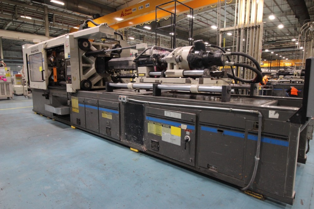 500 Ton, Cincinnati Milacron #B-03, Plastic Injection Molding Machine, 3.15" screw diameter