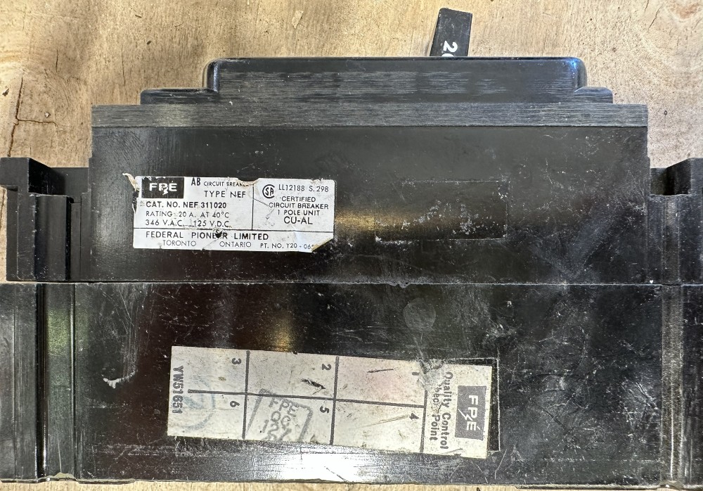 20 Amps, Federal Pioneer (FPE), NEF311020, Type NEF Molded Case Circuit Breaker, 1-Pole, 346 VAC / 125 VDC