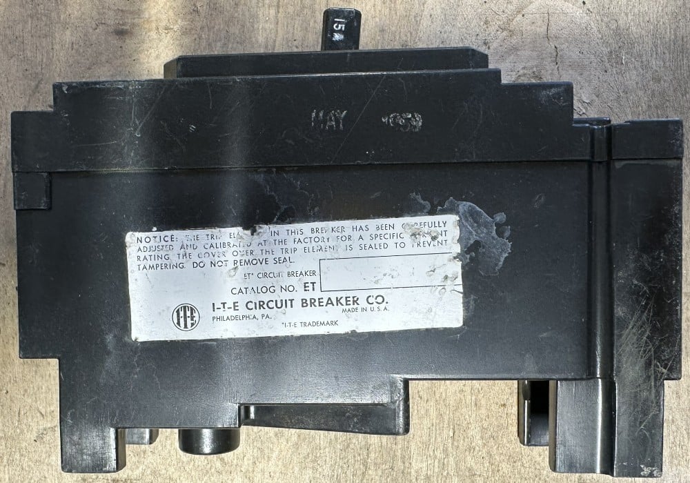 15 Amps, ITE, Type ET, Molded Case Circuit Breaker, 1-Pole, Thermal-Magnetic (Vintage)