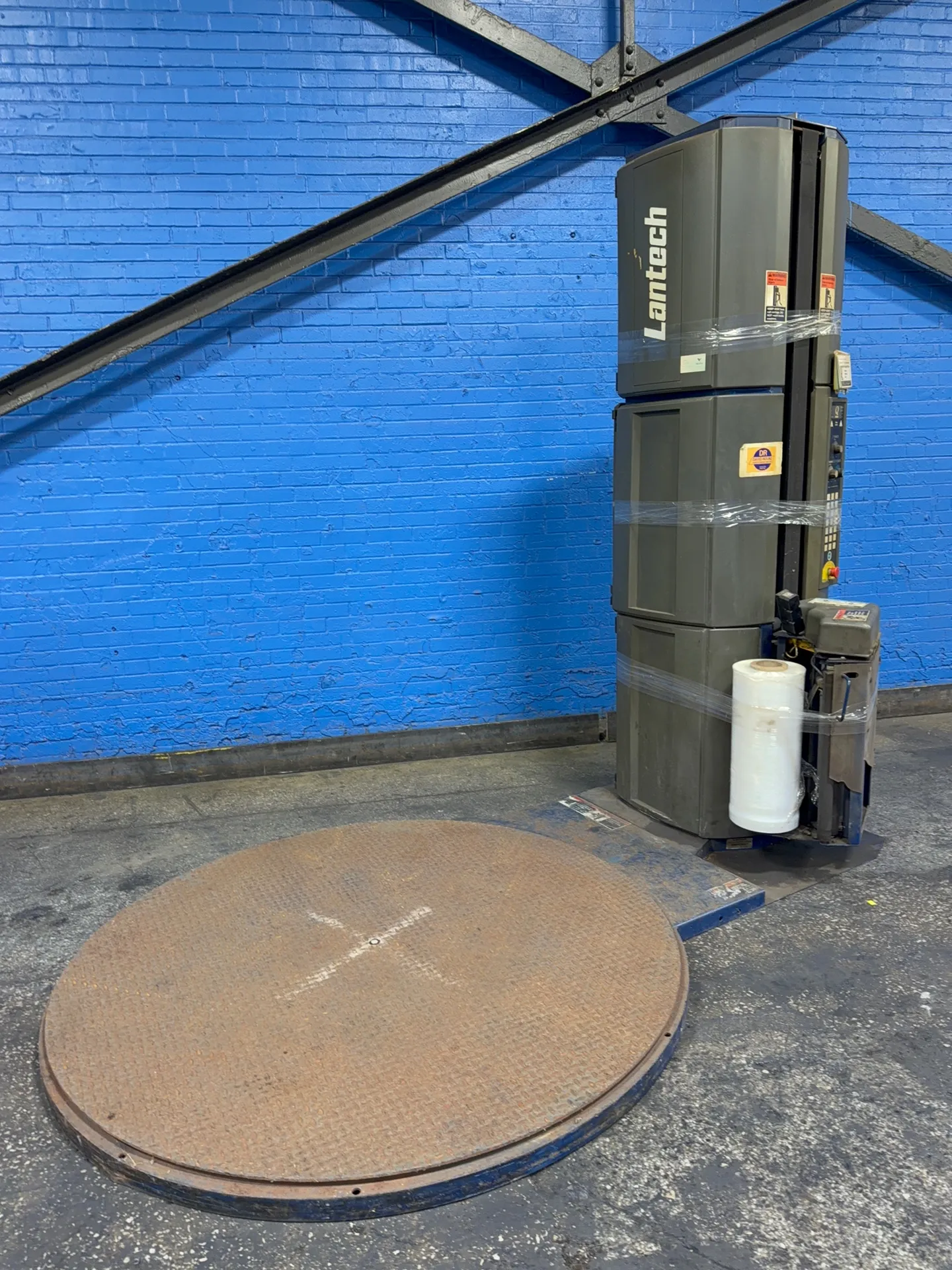 Lantech #Q-SERIES, stretch wrapper, 65" capacity, 115 V.
