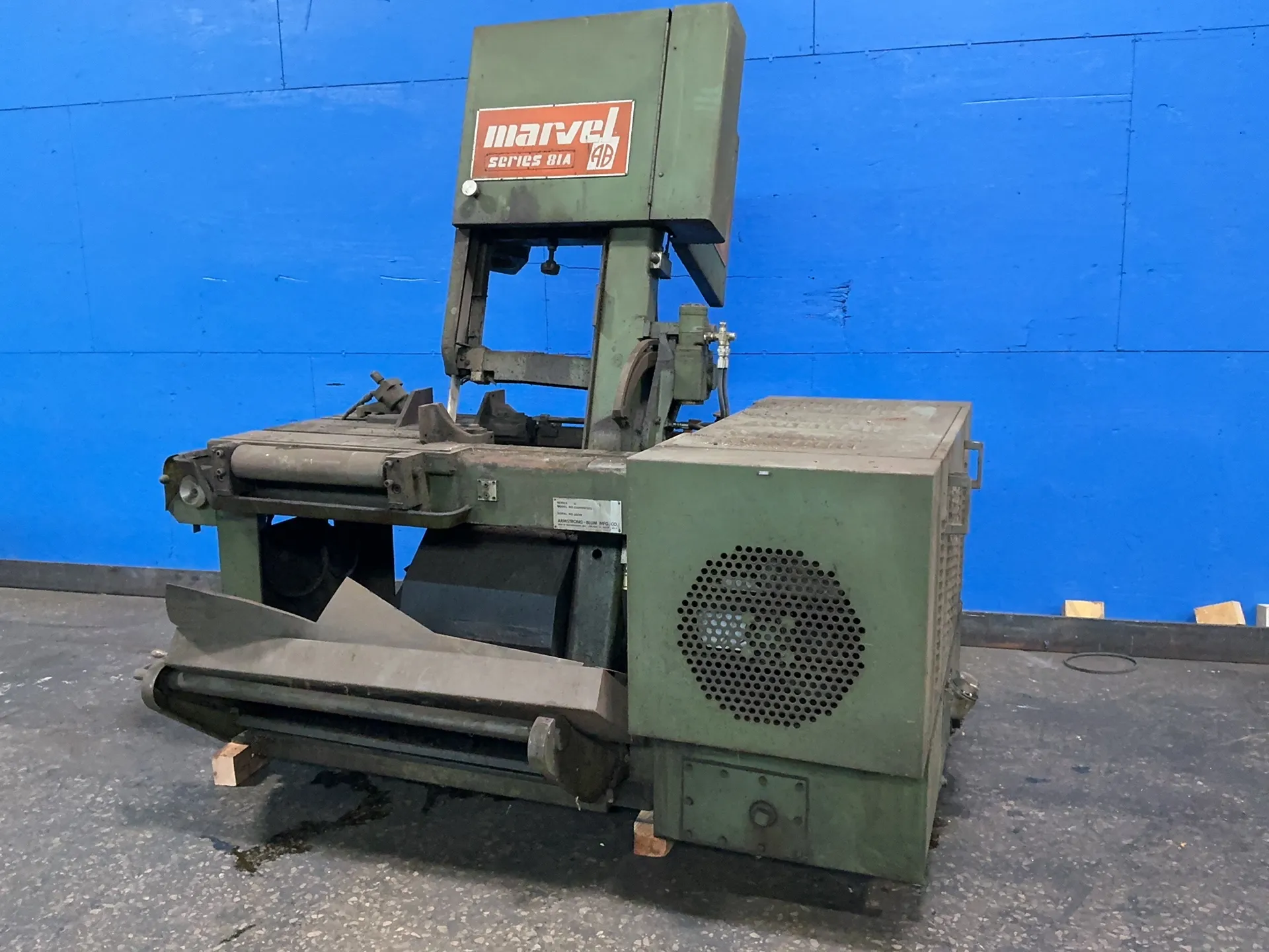 19.5" Armstrong-Blum #81A8/M3M/M5/S1, vertical tilt-frame band saw, 16 A, 460 V.